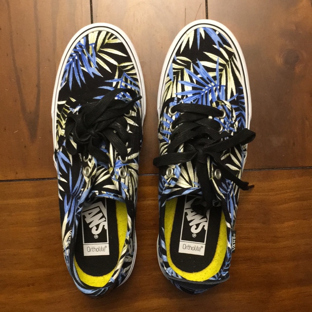 Vans palm trees